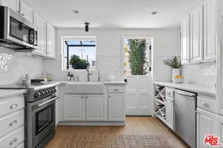 Building Photo - 350 S Spalding Dr