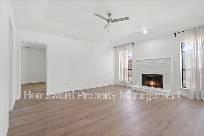 Building Photo - 1401 Landmark Ct