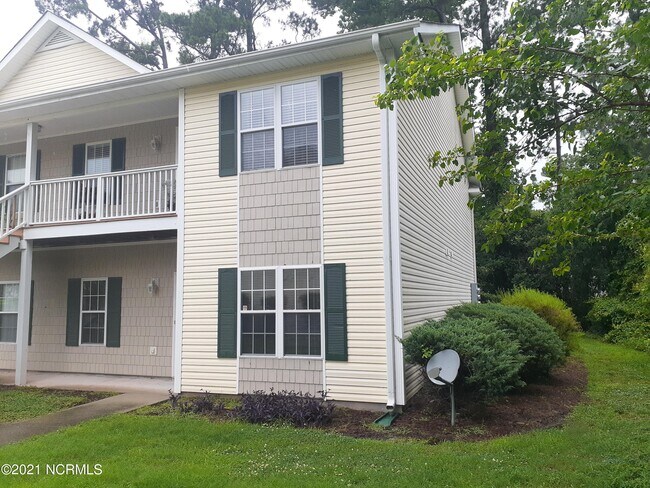 Building Photo - 4619 McClelland Dr
