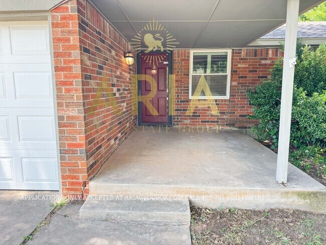 Foto del edificio - *AVAILABLE FOR IMMEDIATE MOVE IN* 2 Bed/1....