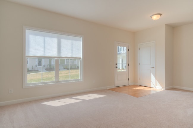 Building Photo - 505 John Adams Dr NW