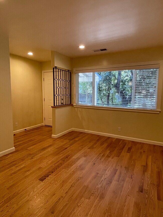 Living Room - 727 Laurel St House