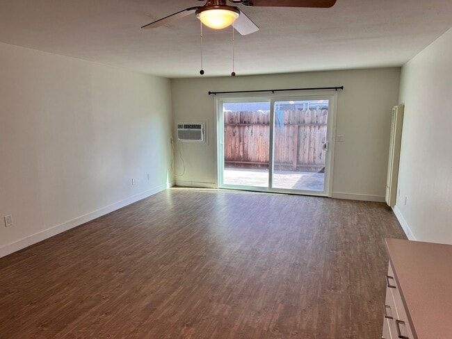 Interior Photo - Batavia Gardens