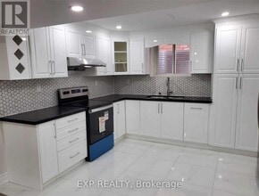 Building Photo - 26 Truro Cir