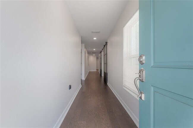 Building Photo - 4022 N Marguerite St