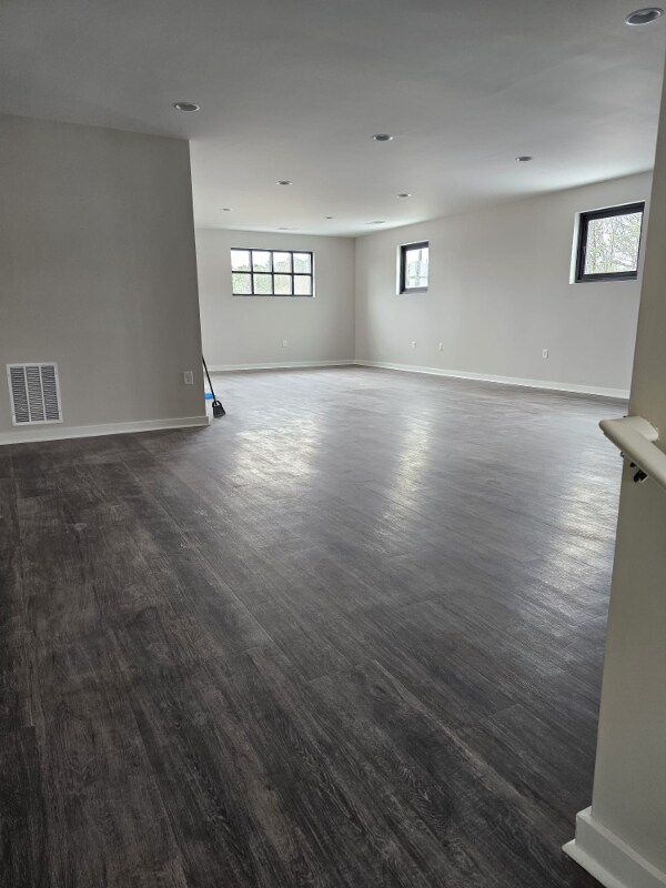 Foto del edificio - 1740 Grassland Pkwy