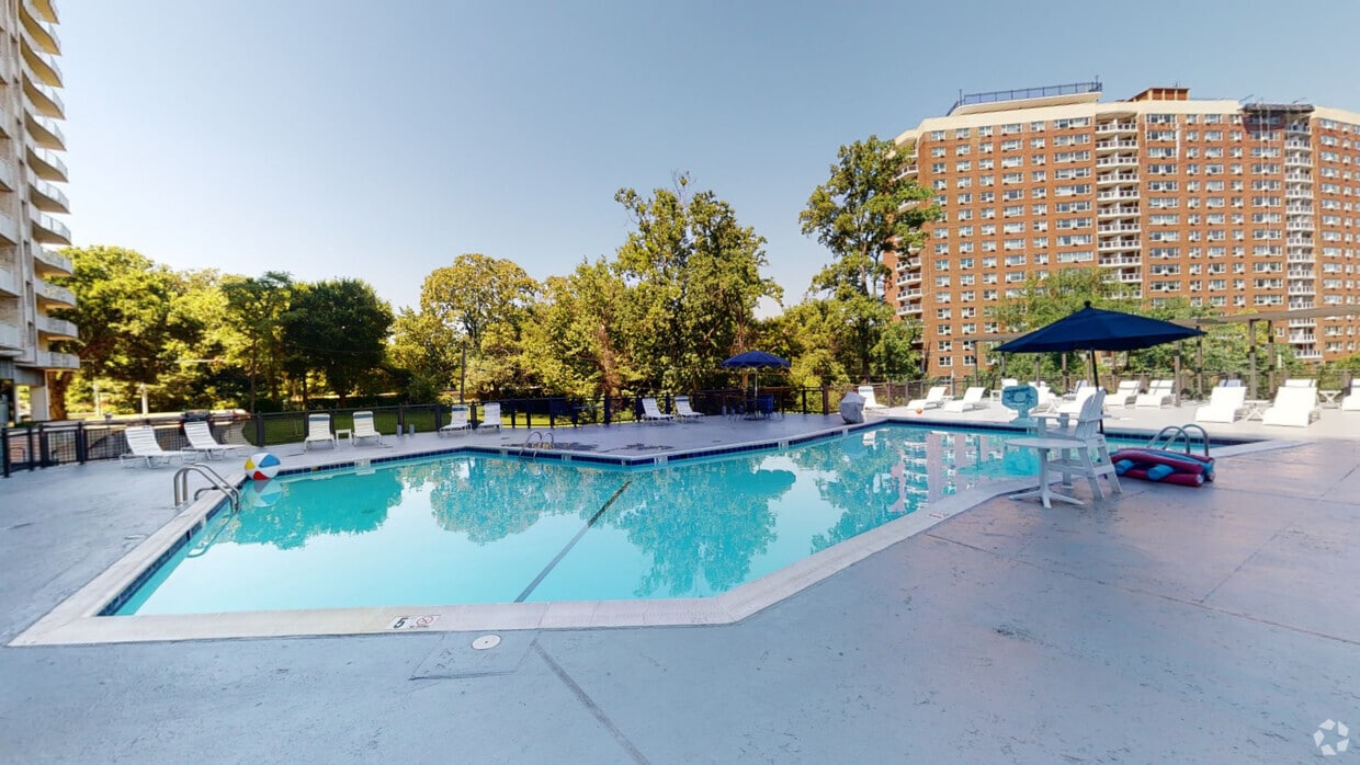 Photo - Hopkins House Apartments
