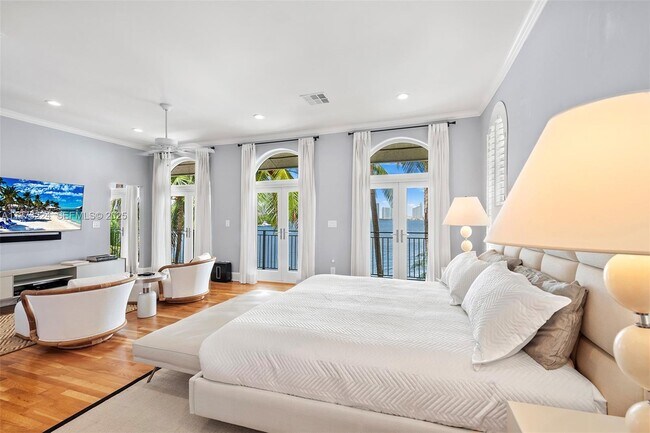 Foto del edificio - 814 W Dilido Dr