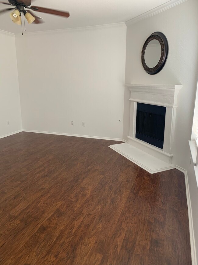 8249 Delafield Dr, Fort Worth, TX 76131 House Rental in Fort Worth