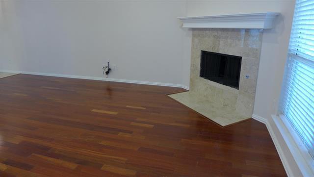 Building Photo - 529 Laredo Dr