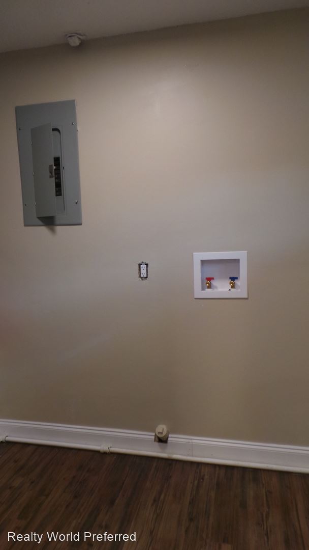 Foto del edificio - 4 br, 2 bath House - 125 E. Cottesmore Circle