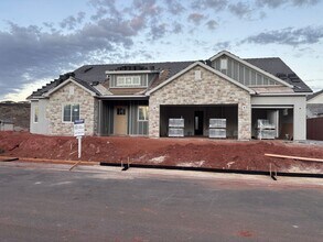 Building Photo - 1985 Rimview Dr