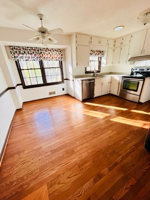 Building Photo - 387 Cove Island Way NE