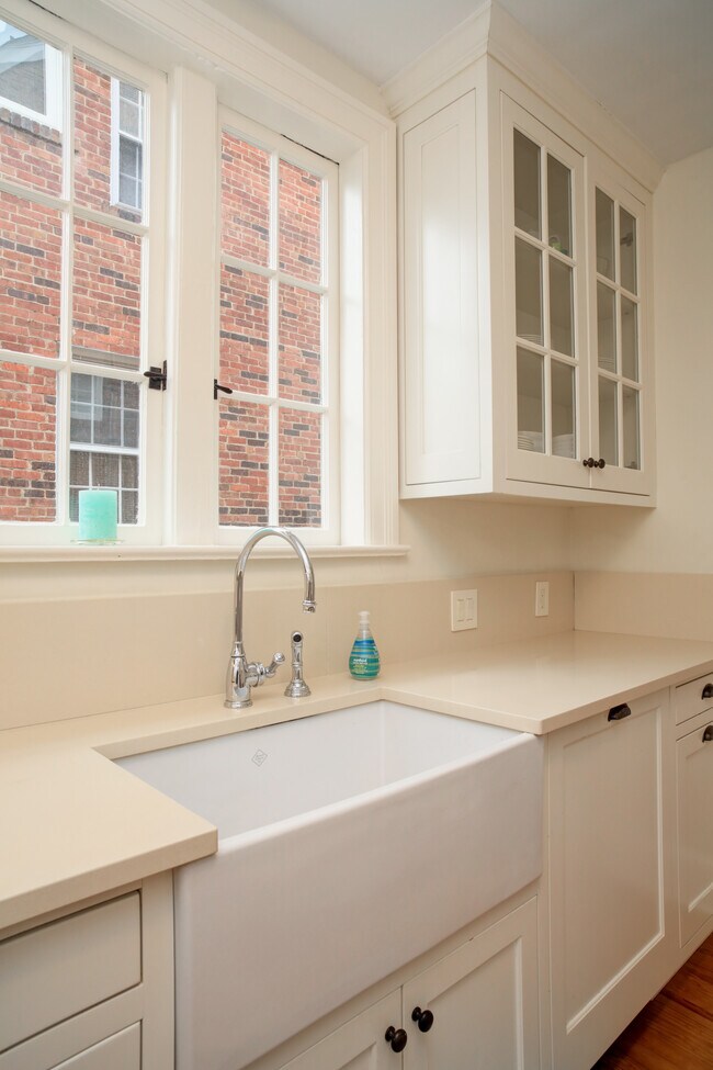 Foto del edificio - 5334 Nebraska Ave NW