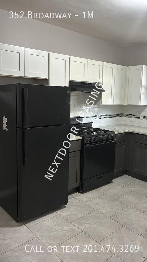 Foto del edificio - 352 Broadway-1M