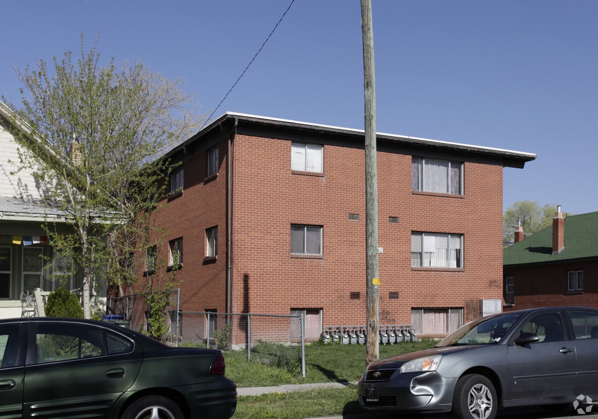 Building Photo - The 1340 Flats