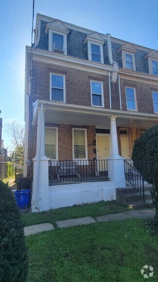 Building Photo - 1124 W Rockland St