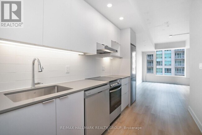 Building Photo - 199 Rideau St