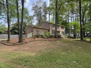 Building Photo - 295 Becky Dr