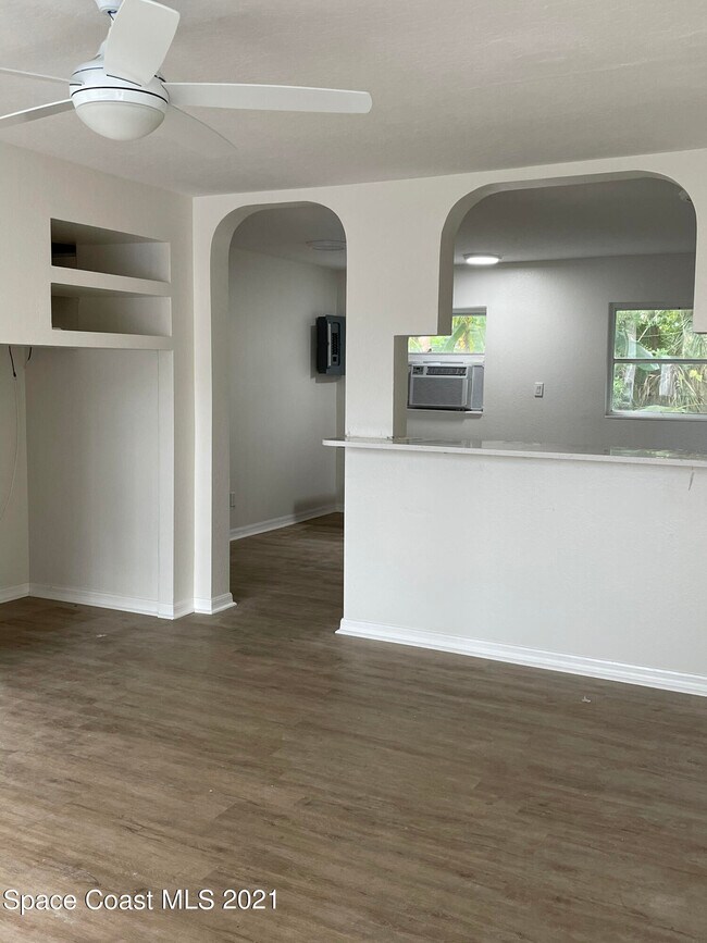 Foto del edificio - 107 Woodland Dr