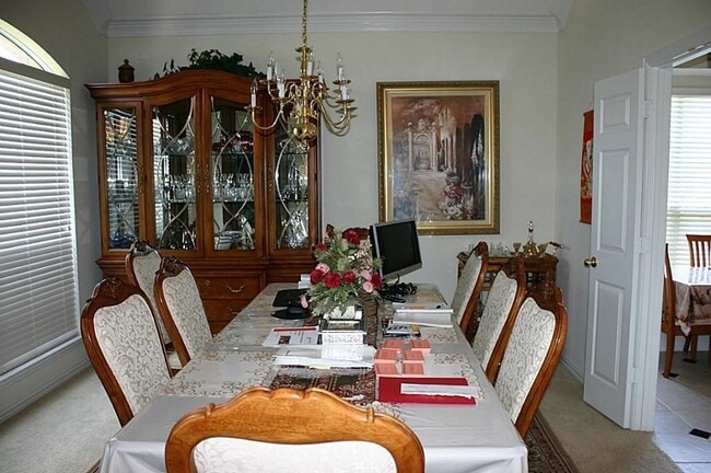 Building Photo - 10135 Lazy Lagoon