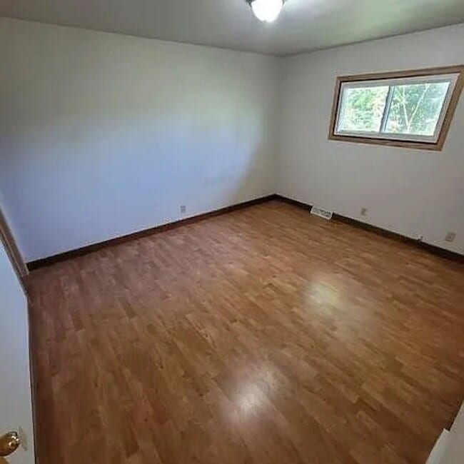 Building Photo - 732 Ridgeland Ave