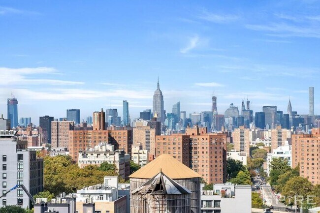 Foto del edificio - 2 bedroom in Brooklyn NY 11201