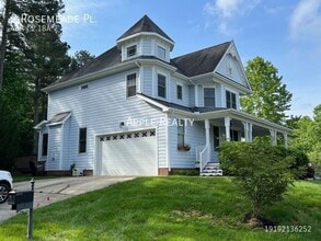 Building Photo - 2 Rosemeade Pl