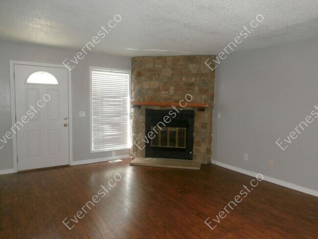 Foto del edificio - 3619 Queen Anne Way