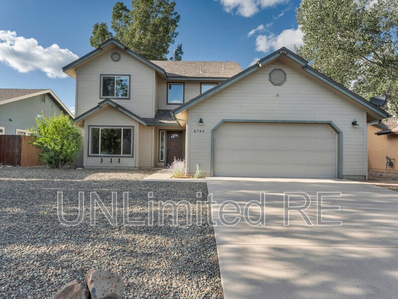 Primary Photo - 6744 E Anazazi Dr