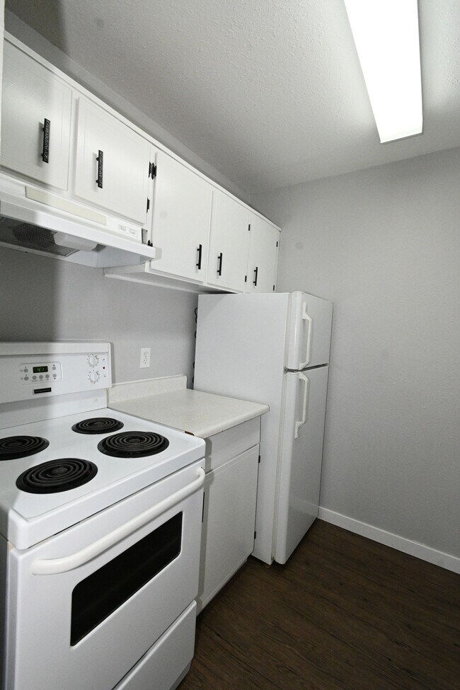 Building Photo - 4280 Quentin Ave