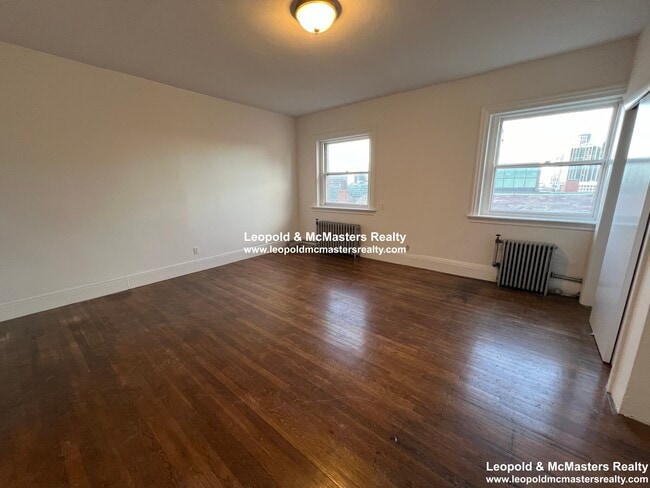 Building Photo - 21 Mount Vernon St