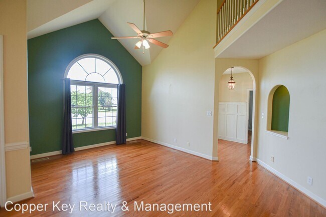 Building Photo - 3 br, 2.5 bath House - 1032 Haggard Drive