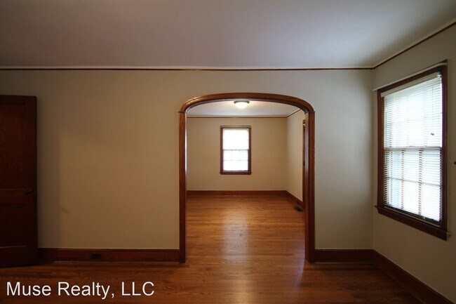 Building Photo - 2 br, 1 bath House - 445 Jackson Street