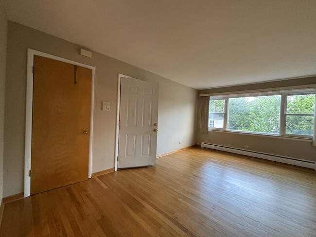 Building Photo - 223 S Dryden Pl