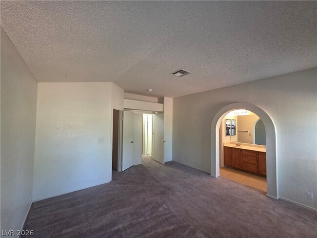 Building Photo - 4801 Fiesta Lakes St