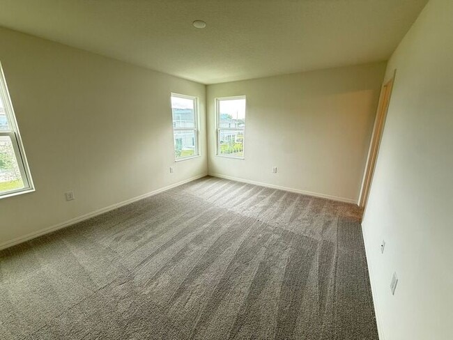 Foto del edificio - New construction!