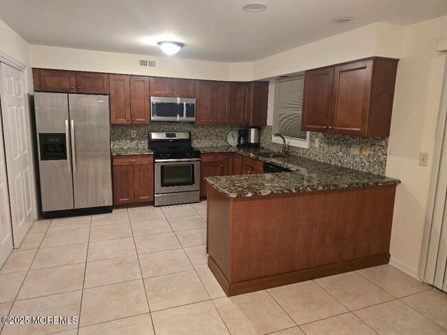 Building Photo - 157 Northampton Dr