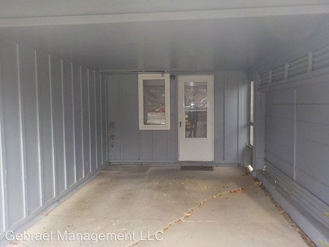 Building Photo - 3 br, 1.5 bath House - 1814 Penbrook Ln