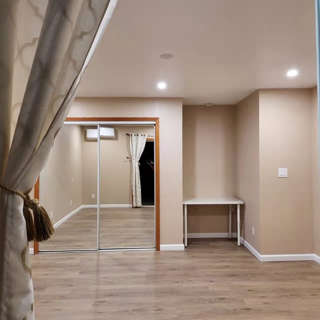 Building Photo - 1871 Peach Pl