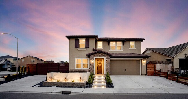 Building Photo - 1472 Rock Springs Ave