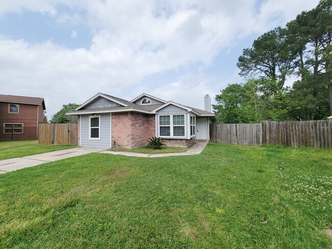 Foto del edificio - 15814 Murrelet Ct