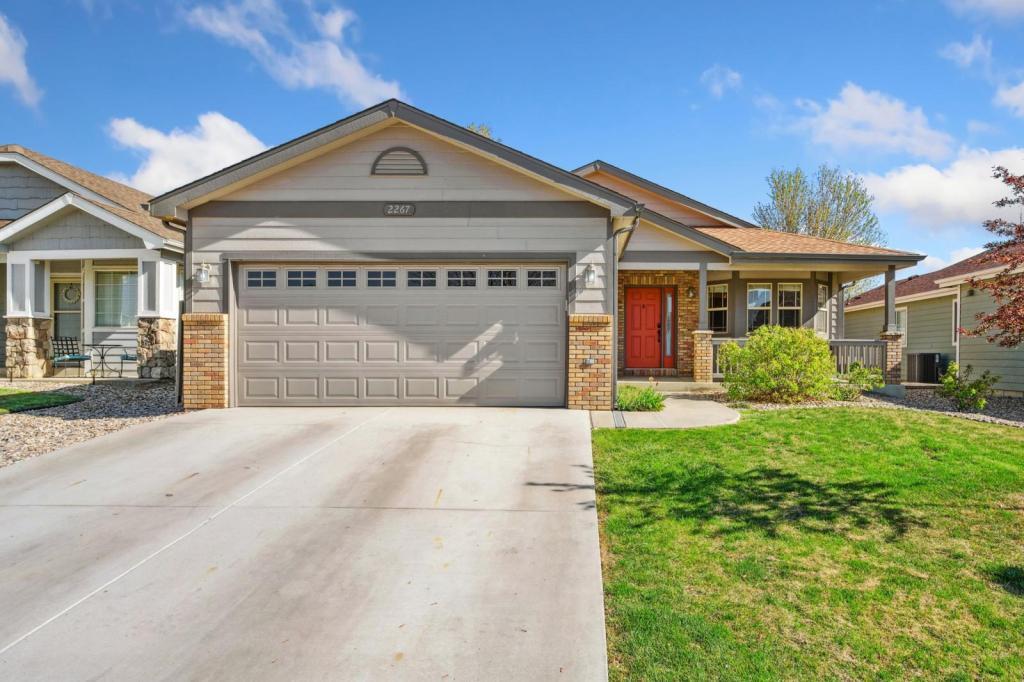 Foto principal - 2267 Steamboat Springs St