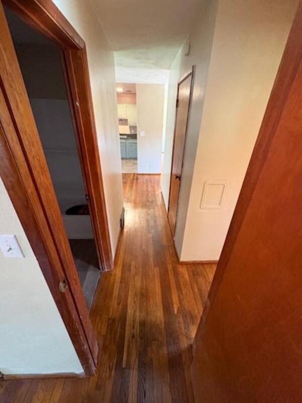 Foto del edificio - 476 Laurel Woods Dr