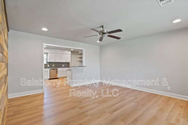 Foto del edificio - 5312 Odessa Ave