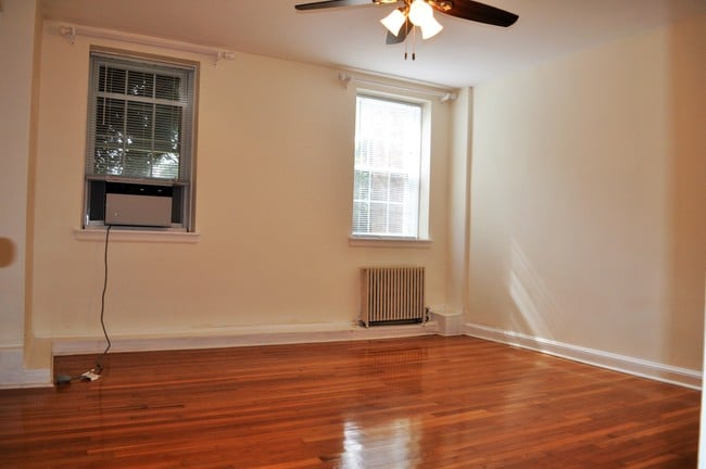 Building Photo - 39 Commonwealth Avenue