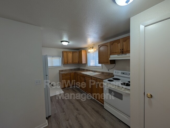 Foto del edificio - 203 NW Pine St