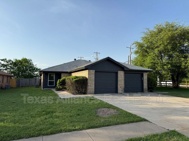Foto principal - 1153 Landsdale Ln