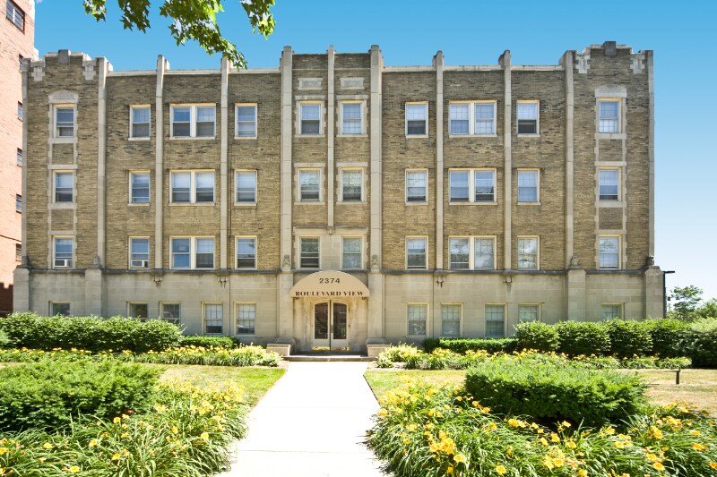 2374 Euclid Heights Blvd, Cleveland Heights, OH 44106 Room for Rent