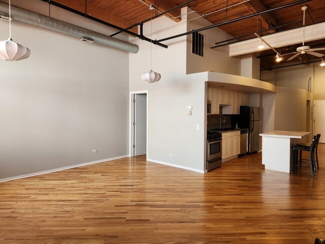 Building Photo - 1601 S Indiana Ave